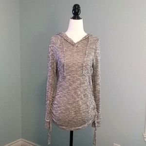 🛍️3/$25 Denver Hayes Hooded Top